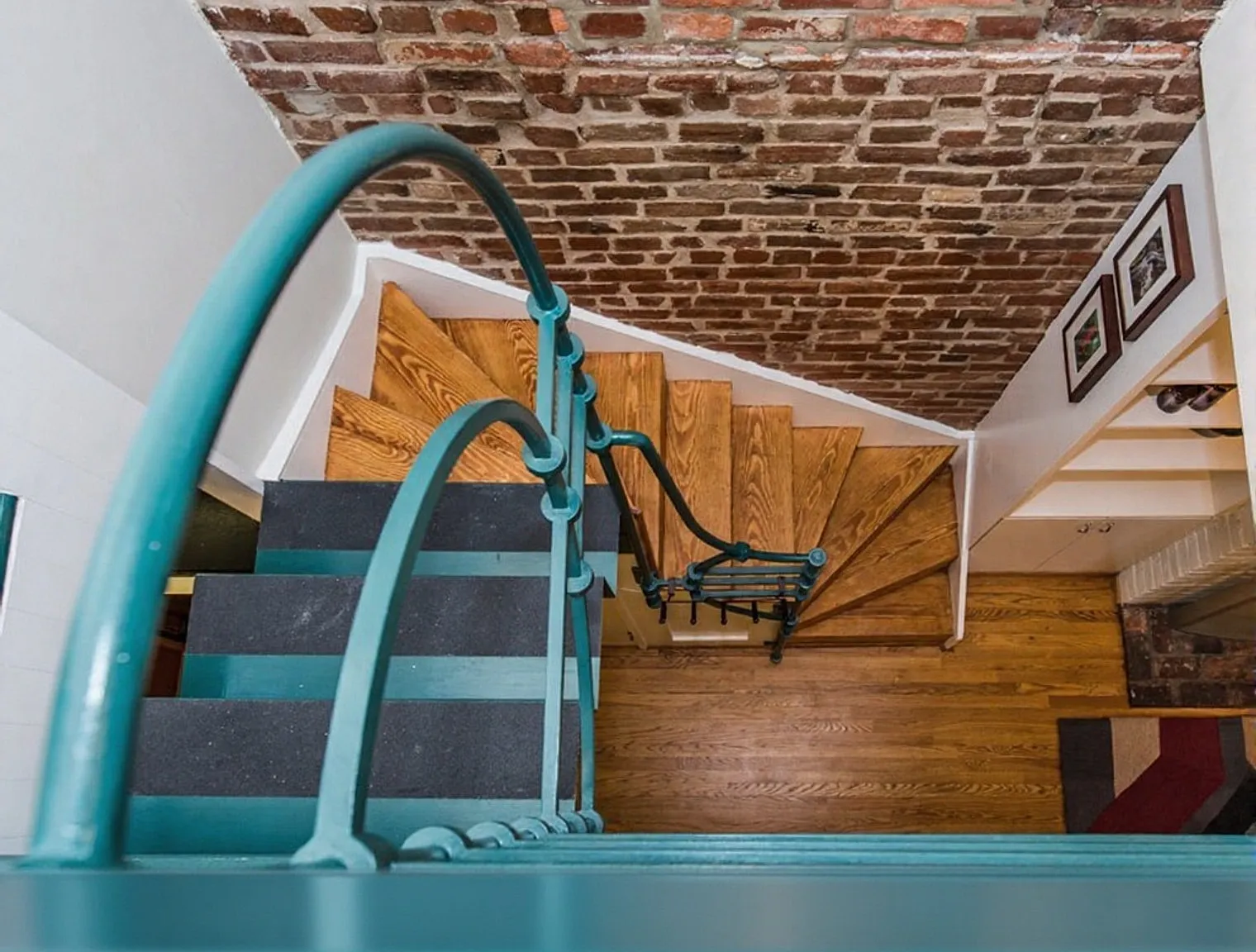 1 bed, 1.0 bath, 6200 sqft, $3,948 — Photo 4