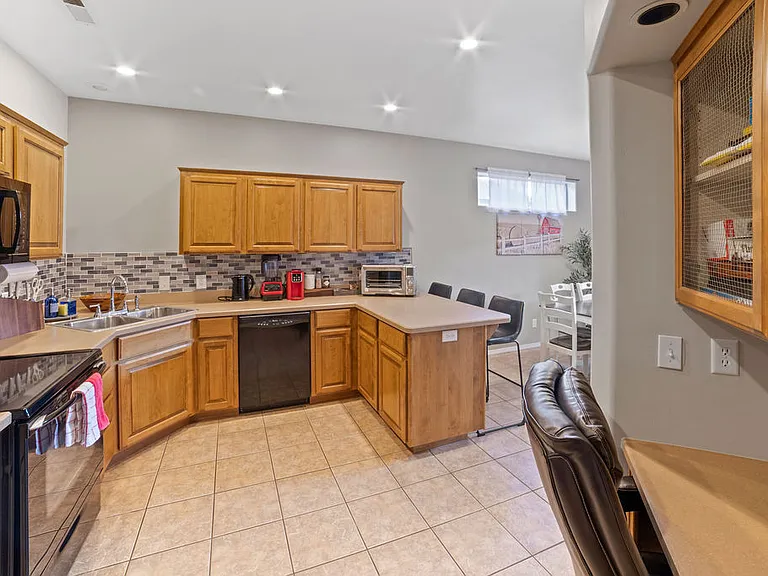 603 Brookline Loop — Photo 19