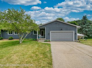 16871 Cynthia Ln, Haslett, MI 48840
