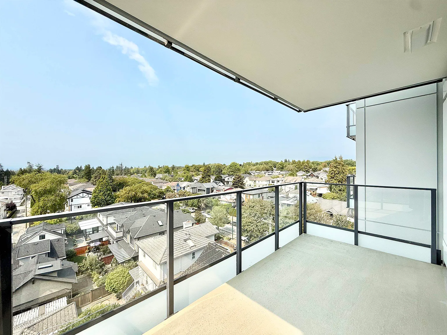 2 bed, 724 sqft, $3,100 — Photo 4