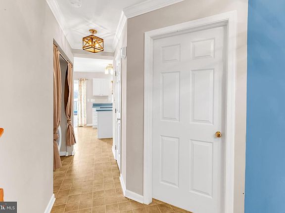 3rd image of 505 Saint Lukes Rd