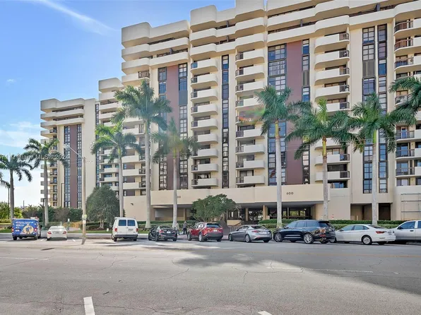600 Biltmore Way Ph 105, Coral Gables, FL 33134