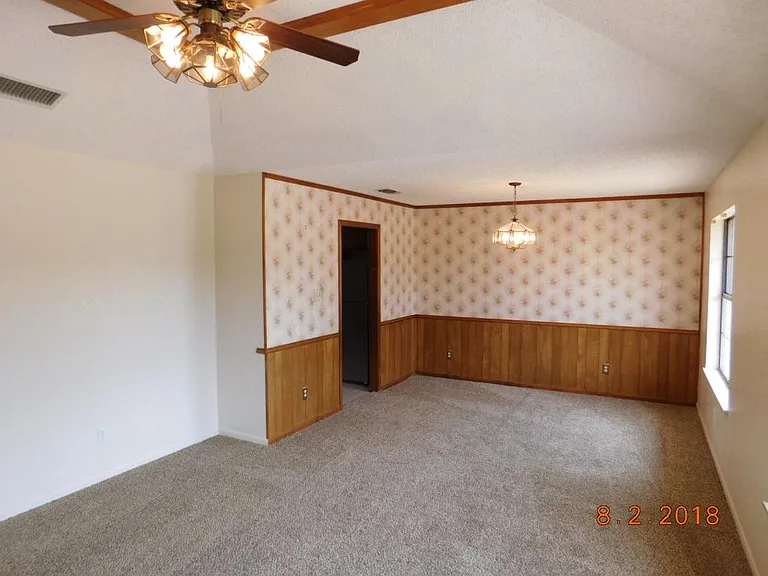 2315 E Highway 190 — Photo 8