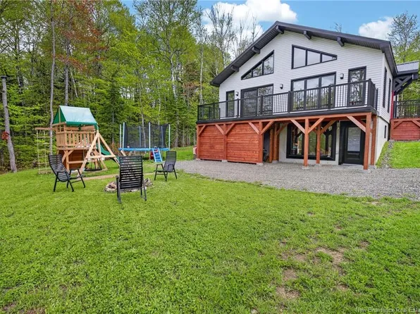 225 Perron Rd, Atholville, NB E3N 5L4