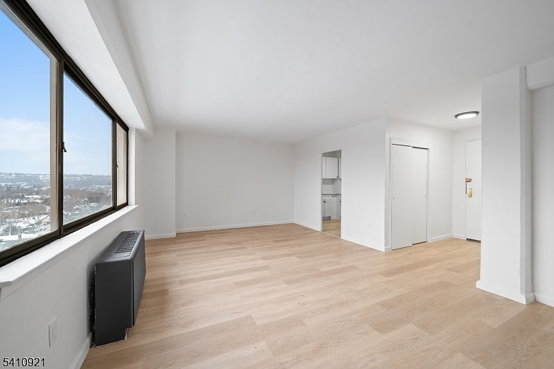 1st image of 275 Prospect St #16 M