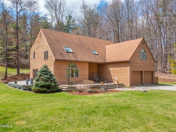 57 Spencer Rd, Austerlitz, NY 12017