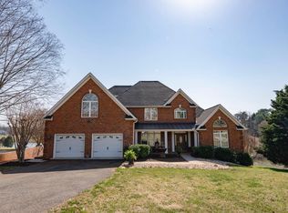 1049 Ivy Point Ct, Forest, VA 24551