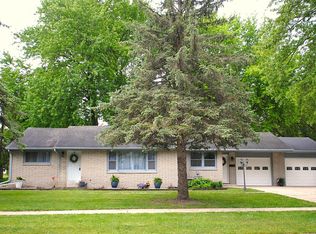 417 W Geneva STREET, Elkhorn, WI 53121