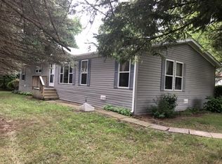 626 Garner Dr, Imlay City, MI 48444