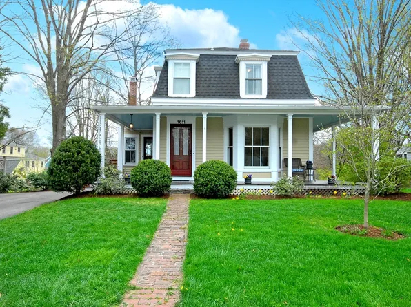 1611 Main St, Concord, MA 01742