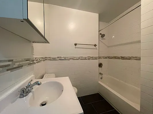 Rented by Keller Williams NYC | media 18