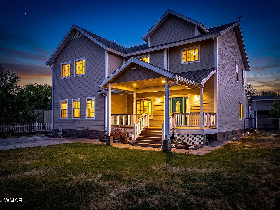 1st image of 1821 Parkview