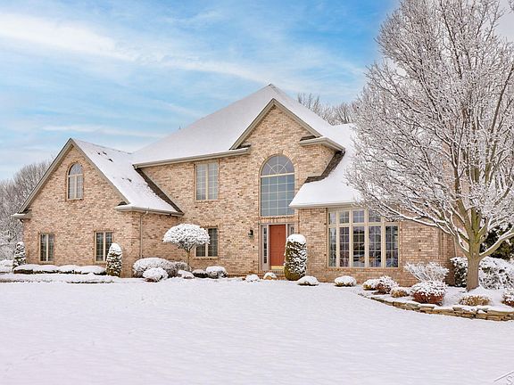 3rd image of 3729 White Trillium Dr E