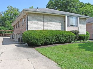 6020 Ridgeacres Dr #1, Cincinnati, OH 45237