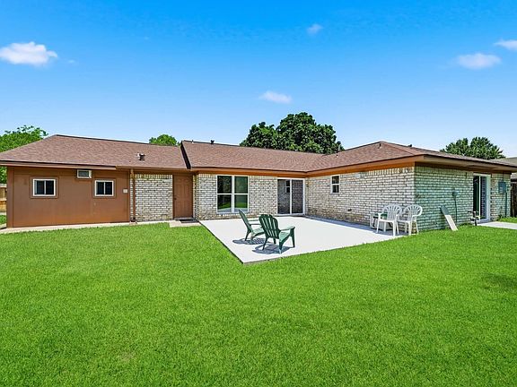4th image of 13703 Fernhill Drive