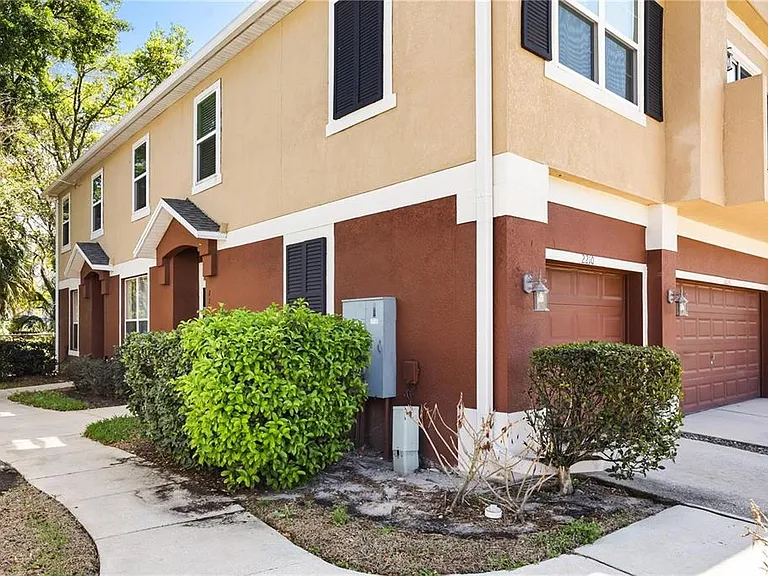 2210 San Jacinto Cir — Photo 3