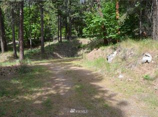 11426 S Lakeshore Rd, Chelan, WA 98816