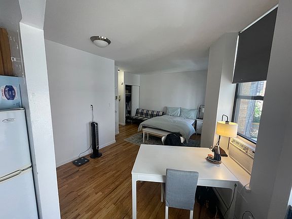 3rd image of 268 W 84th St APT 5A