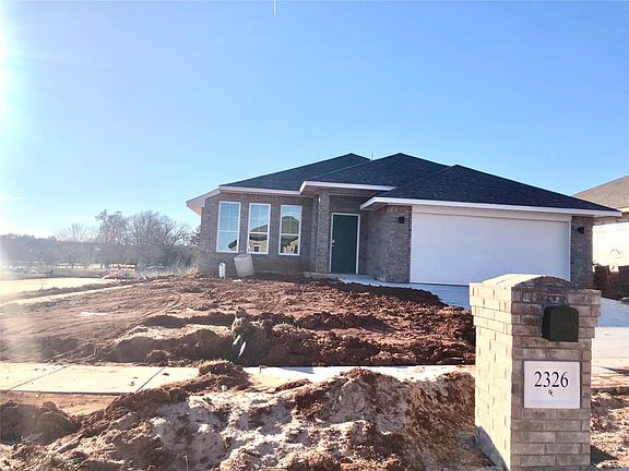 2nd image of 2326 Arcady Ave