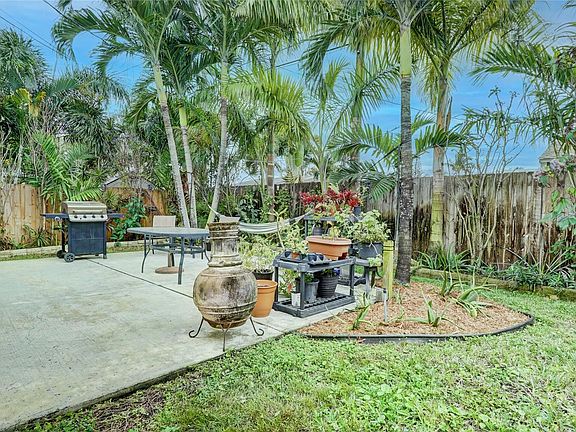 2nd image of 420 NW 49th Street