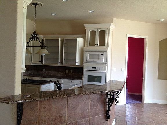 5th image of 406 Lodge Creek Dr