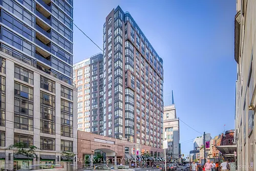 7 Carlton St #401 Photo 1