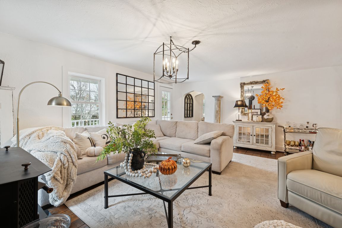 next background image