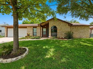 7829 Village Oak Dr, Live Oak, TX 78233