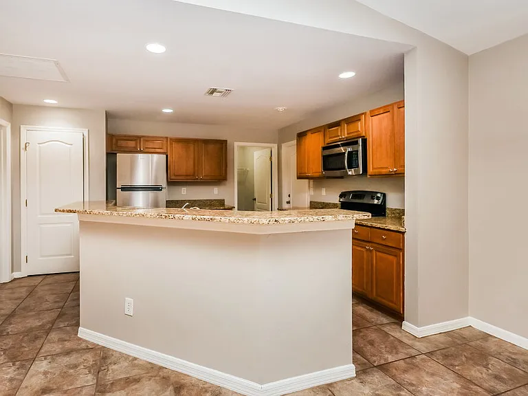 1270 Bermar St — Photo 7