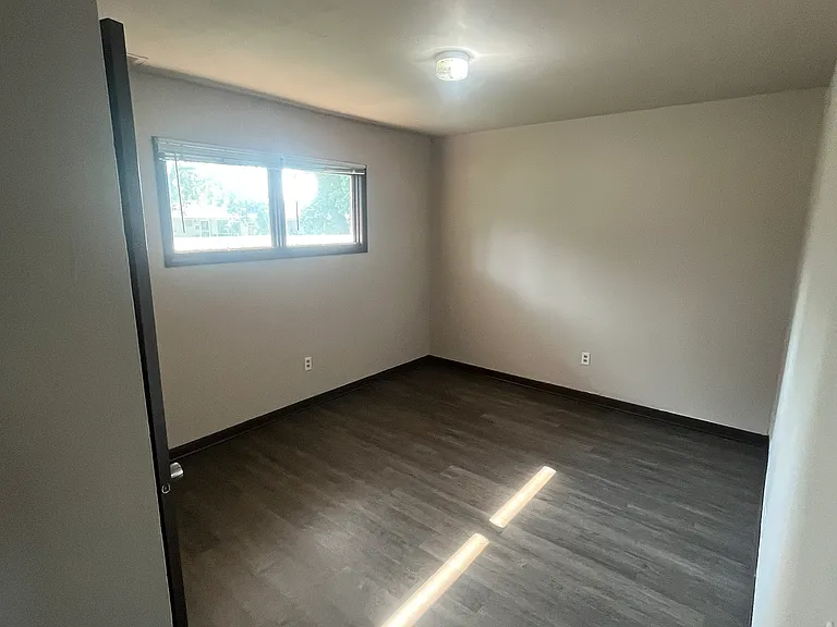 812 N Gladstone Ave #C — Photo 5