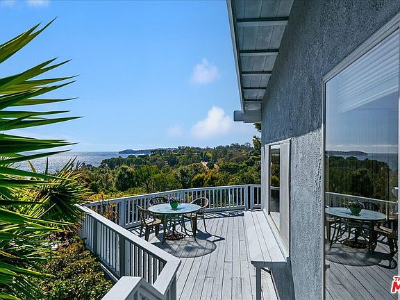 3rd image of 27071 Sea Vista Dr