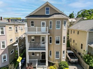 20 Woodlawn St, Jamaica Plain, MA 02130