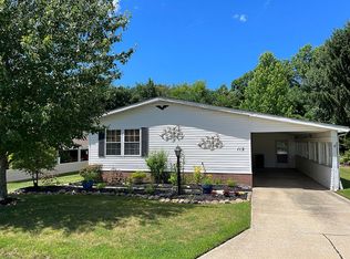 112 Highland Dr, Hiram, OH 44234