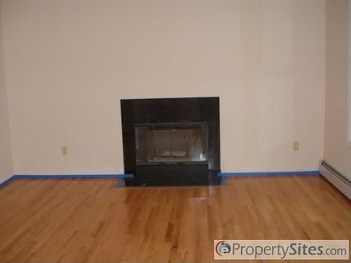 4th image of 106 Mohican Ave