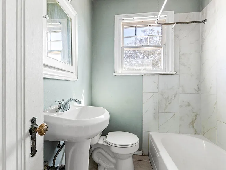 1225 14th St N #1/2 — Photo 11