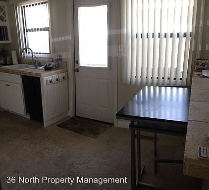 3rd image of 920 Bautista Dr