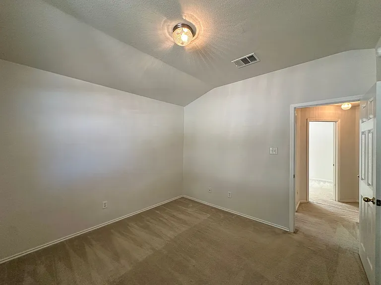 4700 Sydney Harbour Ct — Photo 42