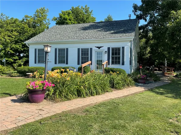 18093 E 400th Rd, Paris, IL 61944