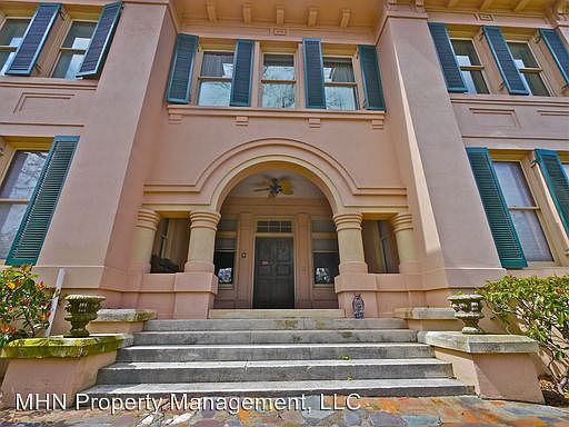 3rd image of 145 E Agarita Ave