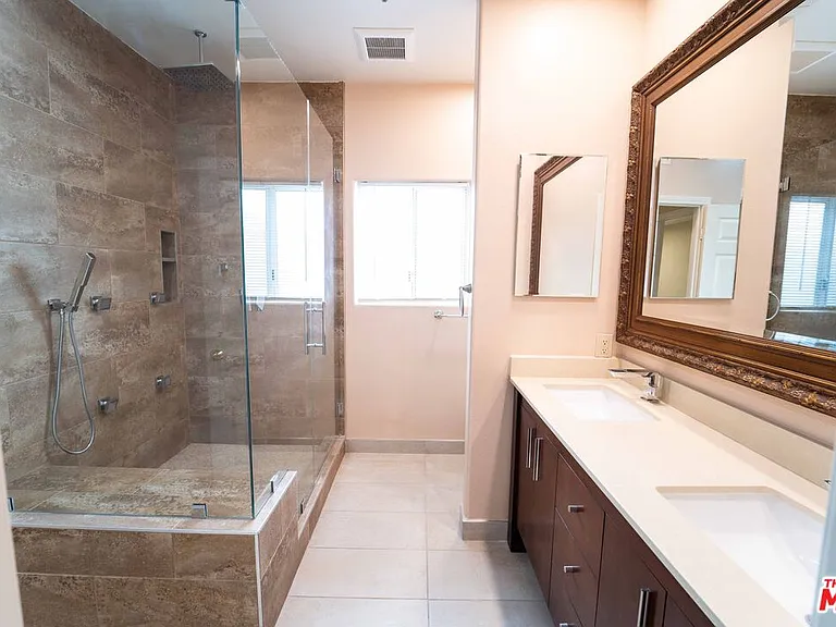 12011 Goshen Ave #202 — Photo 24