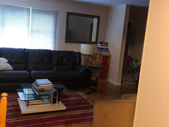 5th image of 24 Thomas St Unit 1