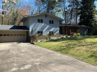 935 Sandavis Rd, Southern Pines, NC 28387