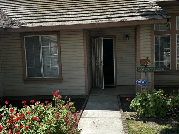 101 Citrus Ave, Los Banos, CA 93635