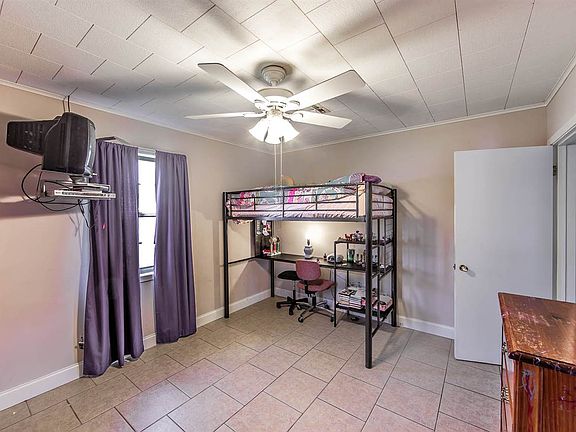 4th image of 108 Camellia Dr