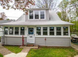 20 Rymph Blvd, Poughkeepsie, NY 12601