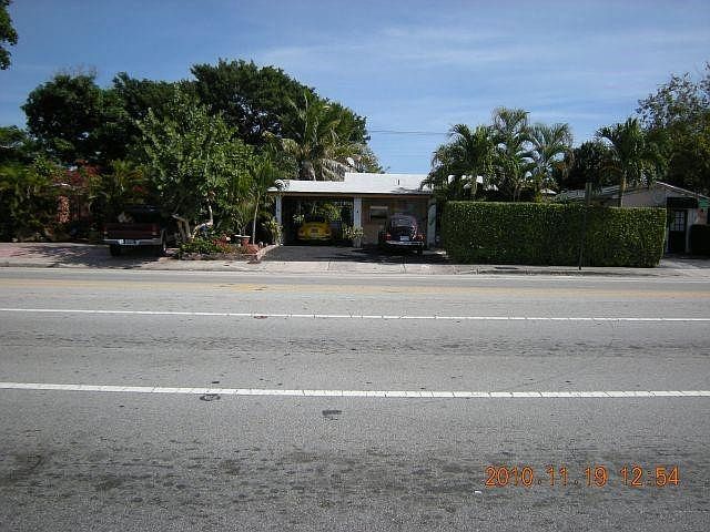 1st image of 1306 NE 15th Avenue