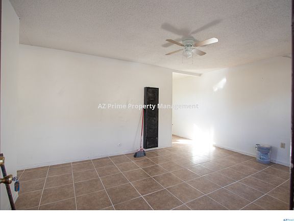 4th image of 2315 E 15th St #2