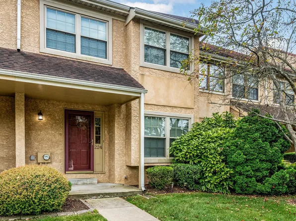 224 Smallwood Ct, West Chester, PA 19380