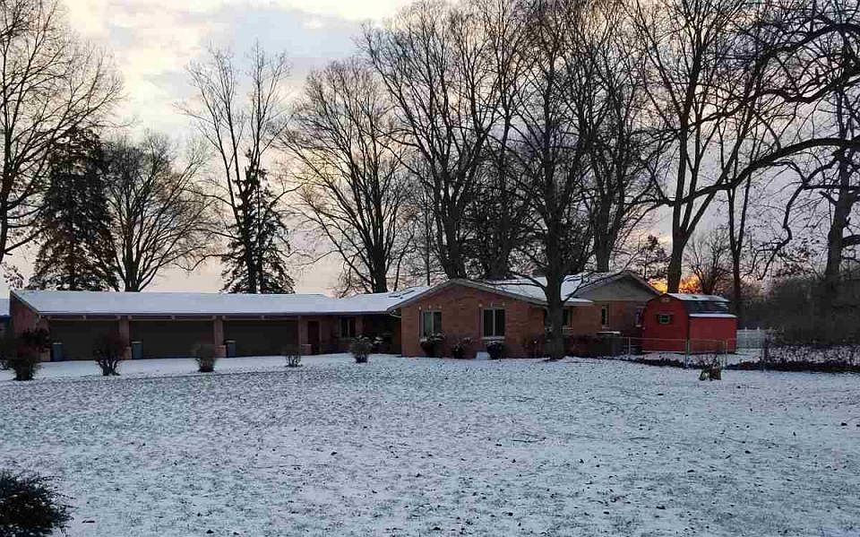 1st image of 55925 River Shore Ln
