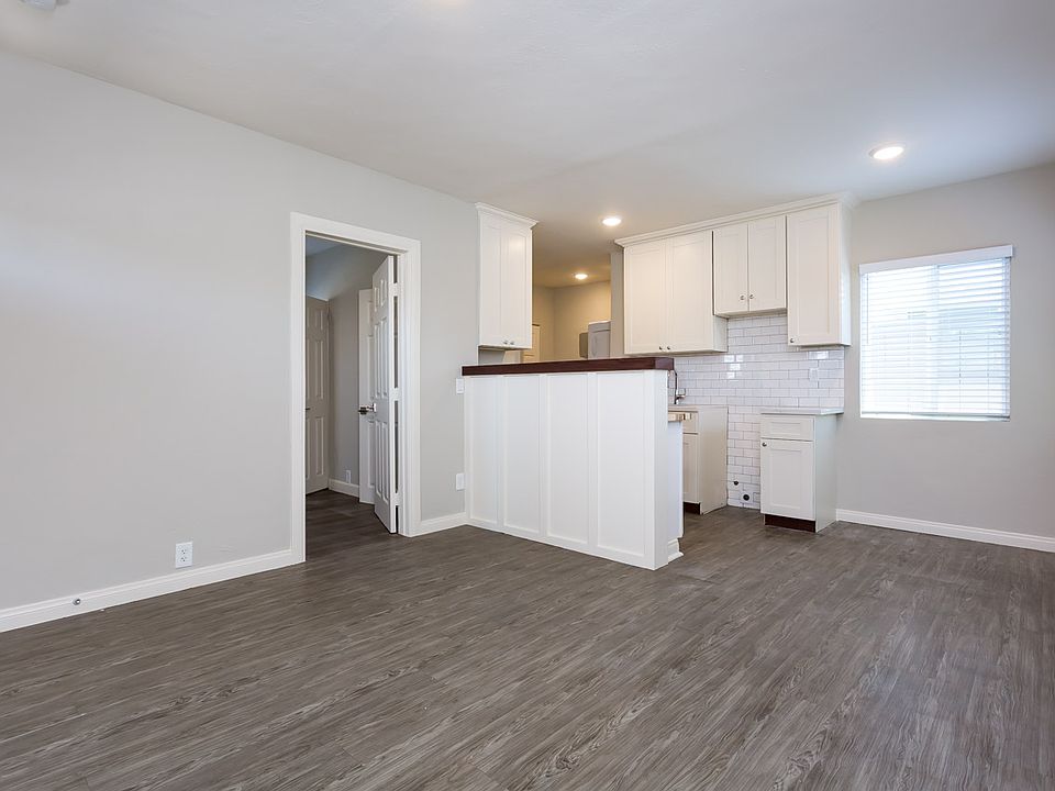 1st image of 4027 47th St
